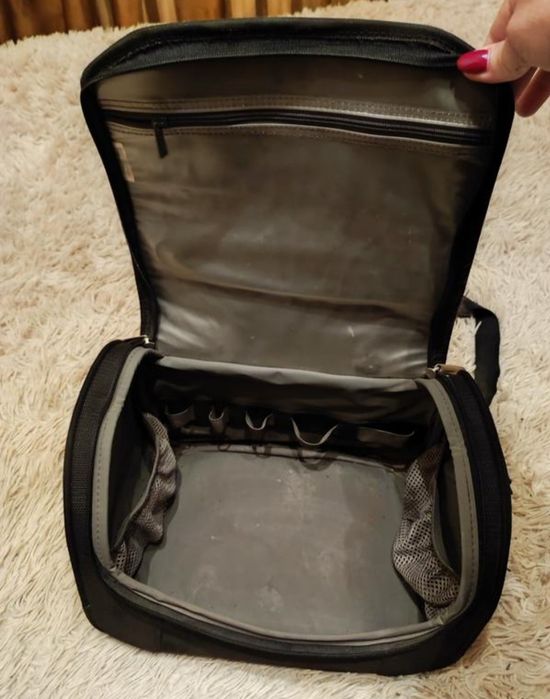 Пеньюар  накидка фартук парикмахерский  черный,расческа сумка, зажими