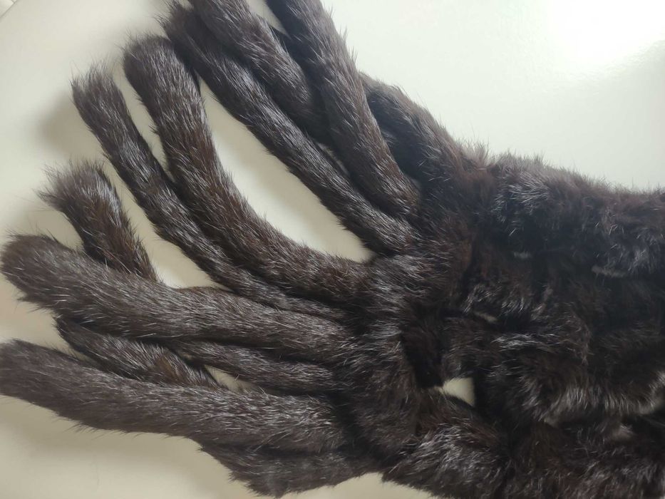 Szal czekoladowy futerkowy z futra królika