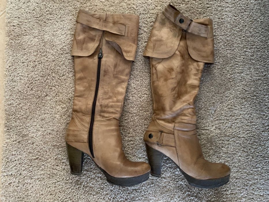 BOTAS de cano em excelente estado