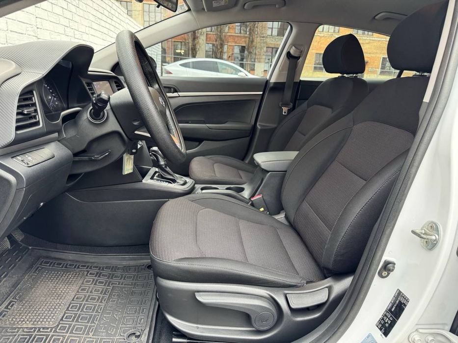 Hyundai Elantra 1.6Газ/Бенз Car Invest Ukraine Лізинг