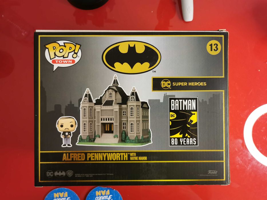 Funko Pop Alfred with Wayne Manor Batman