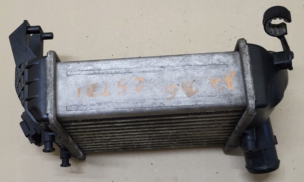 chłodnica intercooler powietrza czujnik audi a4 b6 b7 8e 2.5 tdi oe