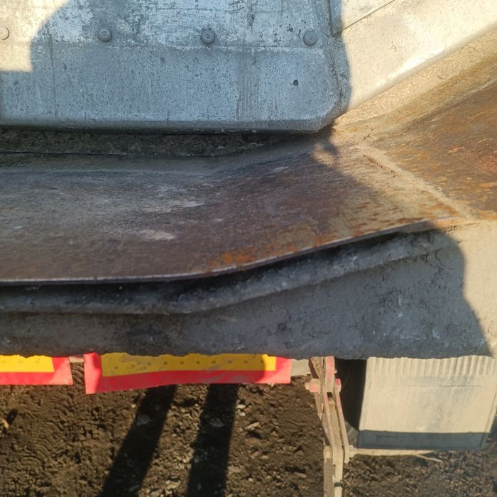 Напів причіп в доброму стані