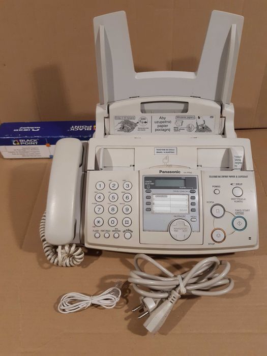 Telefaks Panasonic model KX-FP 343 + zapas.