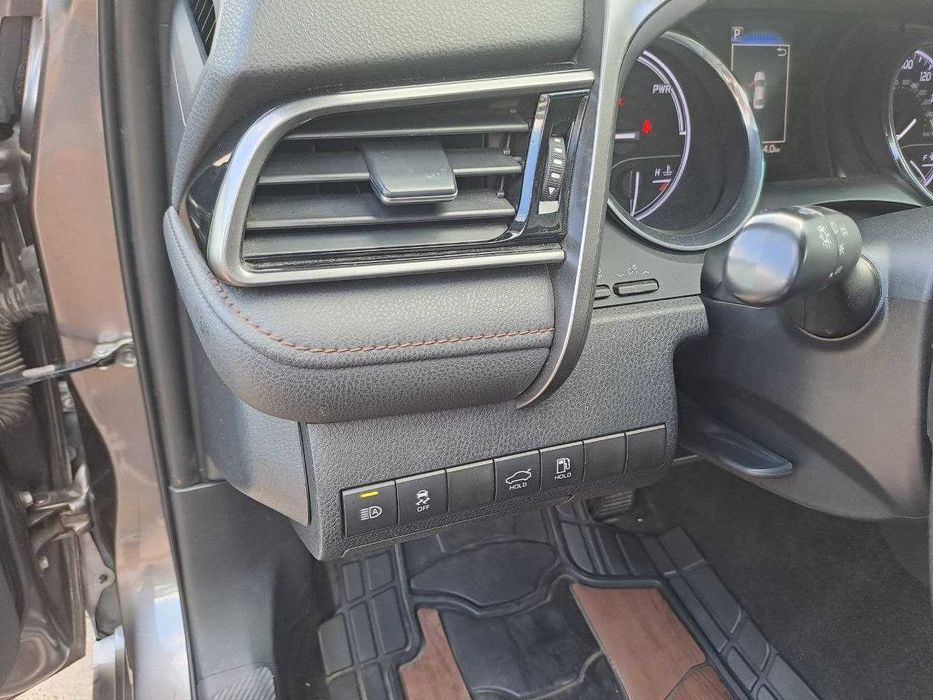 Toyota Camry гібрид 2020р.