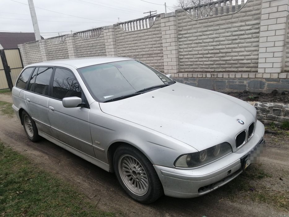 Продам бмв е39 туринг
