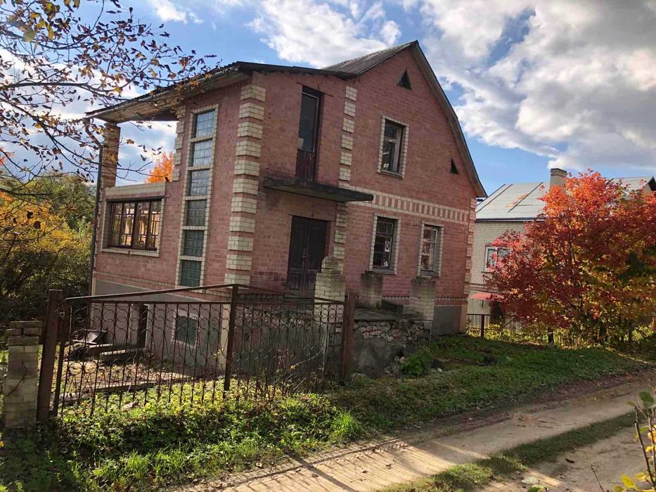 Продаж  садового  будинку