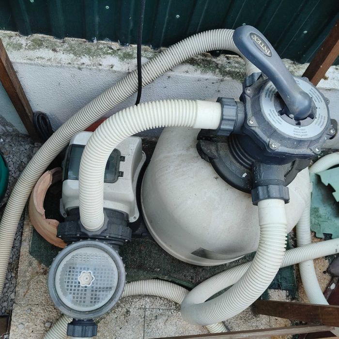 bomba piscina Intex - 10.000 l/h + escada + Skimmer