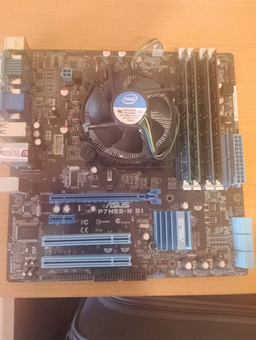 Материнская плата