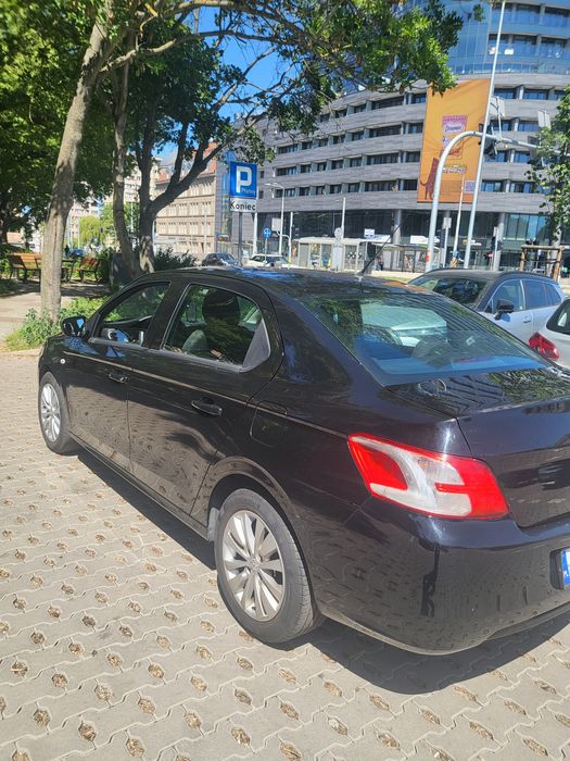 Peugeot 301 rok 2016 automat