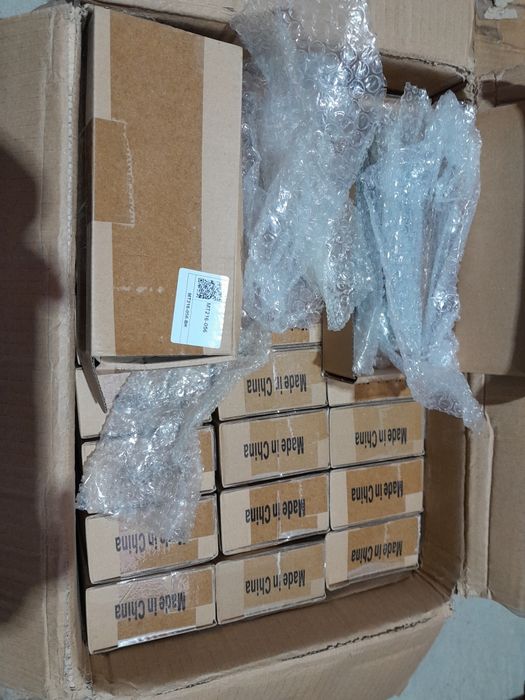 28 Pousa pés retratil de aluminio para ebike