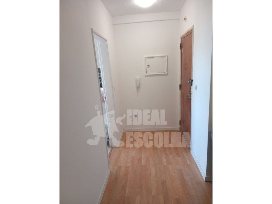 - Stº António Dos Cavaleiros
 265000--- Baixa De Preço . ( Negoci...