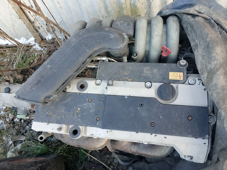 Продам двигатель в сборе с коробкой 3,2 бензин