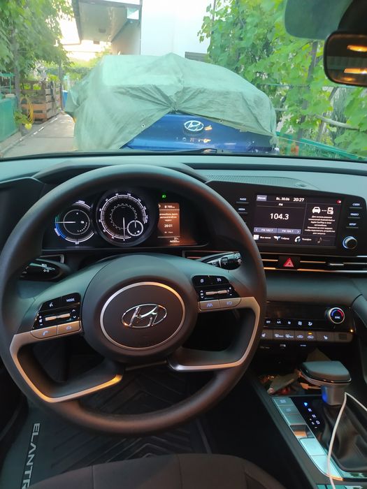 Продам Хюндай Елантра 2021 гібрид