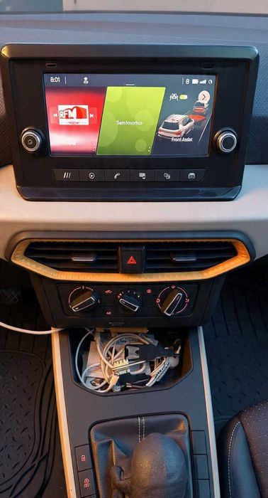 Automóvel Seat Arona em muito bom estado de 2022