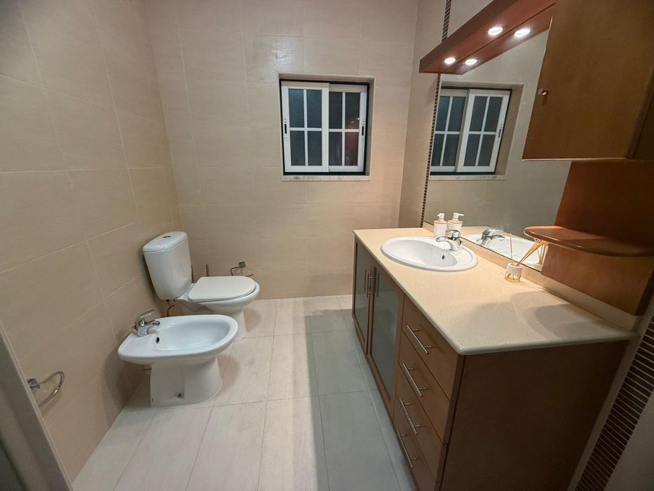Arrendo quarto em Belas