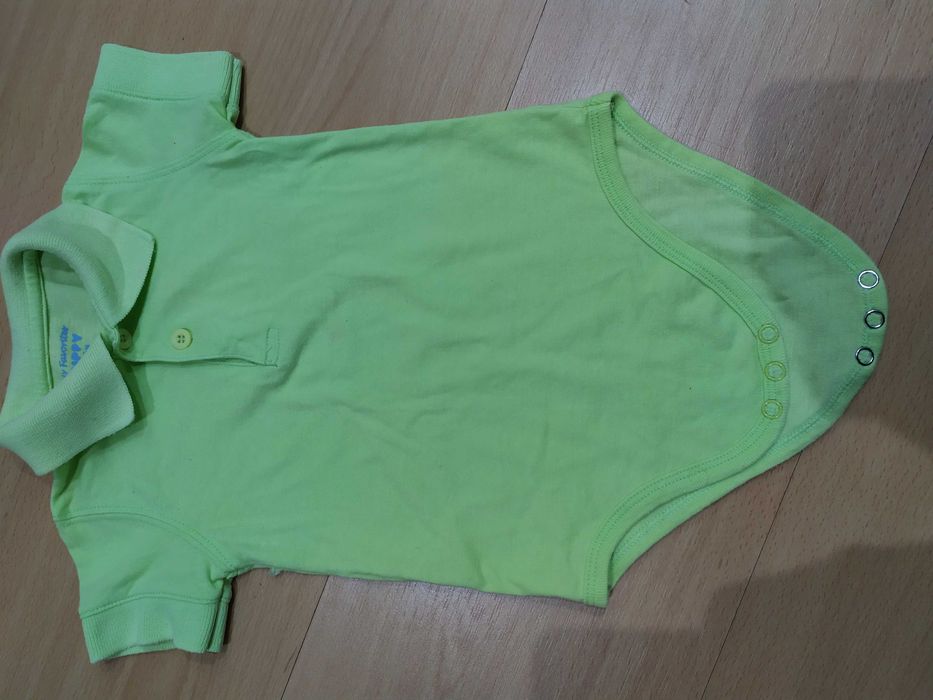 Conjunto de pólo e t-shirt - 6 a 9 meses