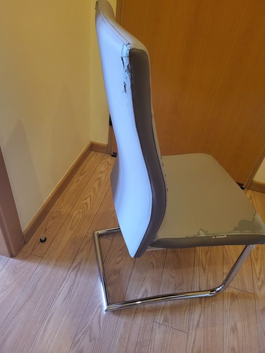 4 Cadeiras para restaurar