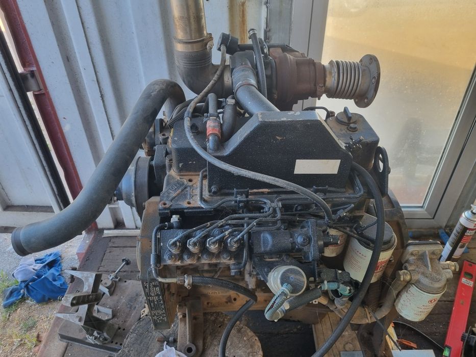 Motores industriais Deutz e Cummins.