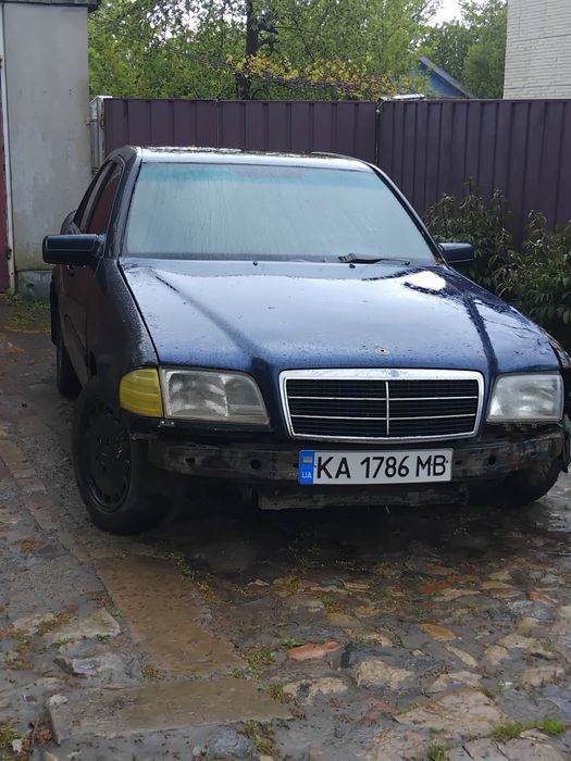 Мерседес w202  220  1994год.