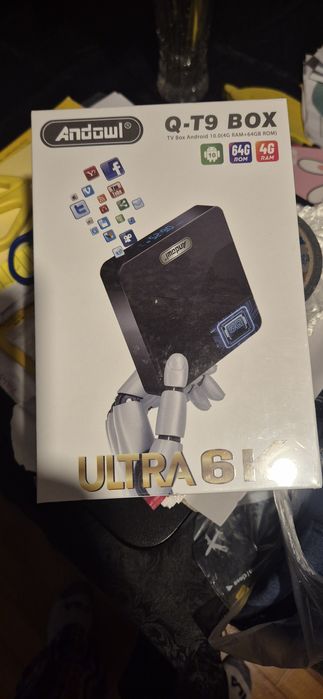Box android Q-T9 box ultra 6k 4G ram 64Rom nova em caixa