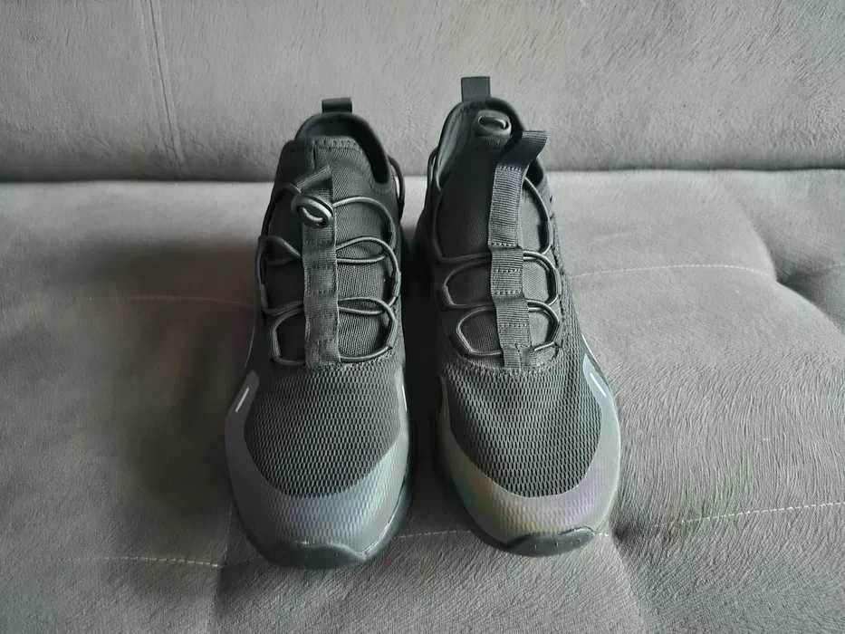 Sprzedam buty sportowe CROPP