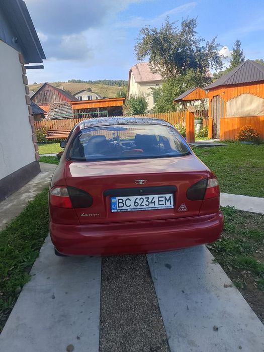 Автомобіль  Daewoo Lanos