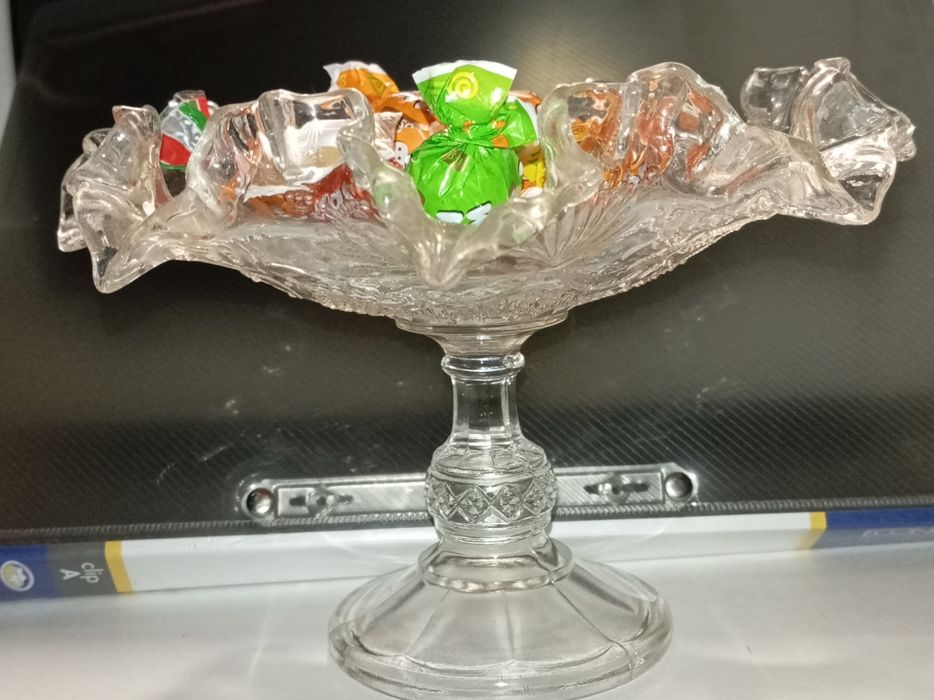 Мальцовское стекло - конфетница.