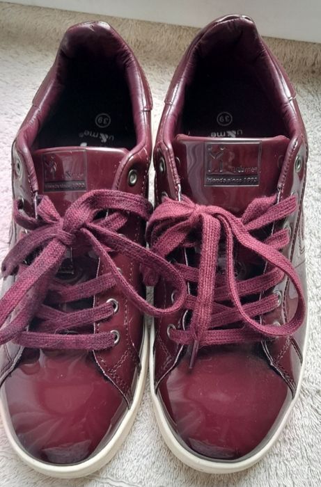 Отдам кому подойдут туфли