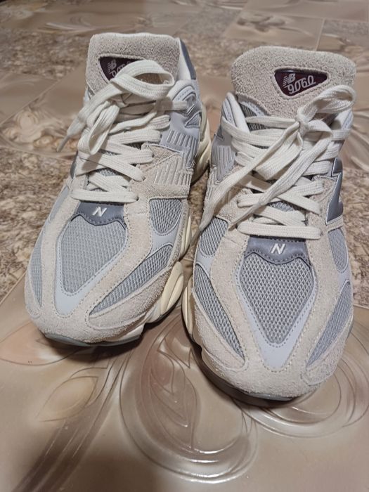 Кросівки new balance 9060, 43 розмір на 27.5