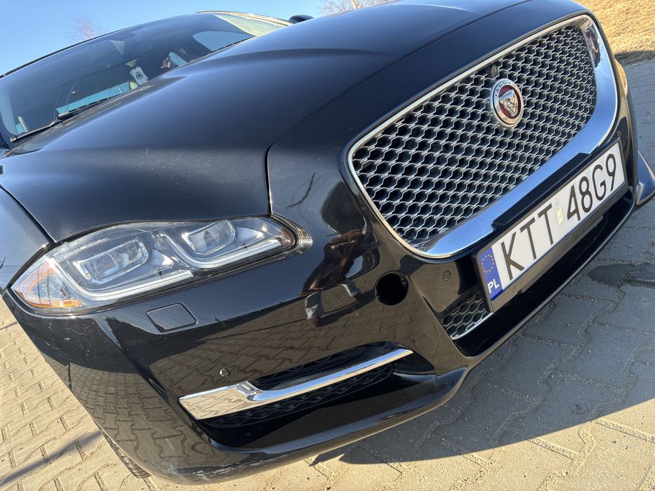Jaguar XJ