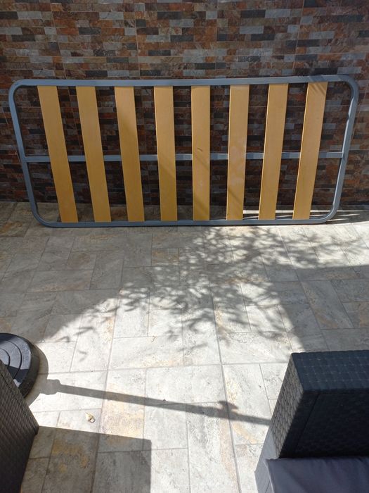 Estrado de Ripas Solteiro (183x80 cm))