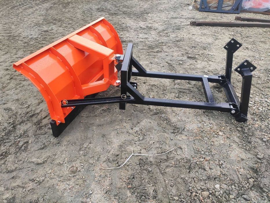 Pług śnieżny na przód ciągnika Ursus C-330 C-360, 3512 MF-235 MF-255