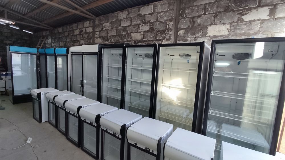 Холодильна вітрина шафа холодильник холодильні вітрини