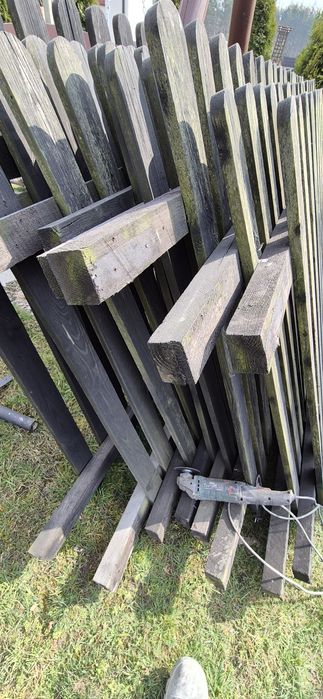 Płot drewniany pola