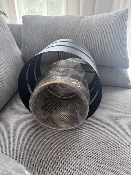 Lampa sufitowa zloto czarna