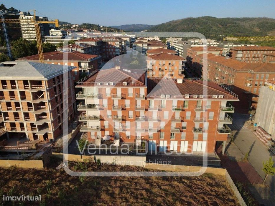 Apartamento T3 com 156 m², Terraço Amplo e Garagem | Santo António ...