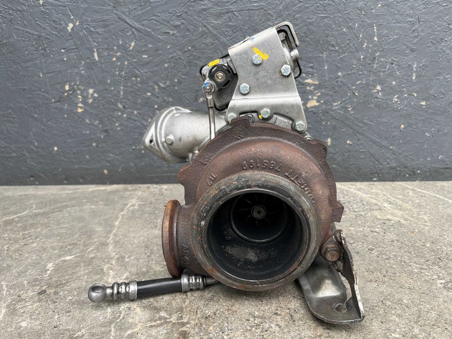 Турбіна BMW 5 E60 BMW 7 E65 E66 E67 730d 3.0 D