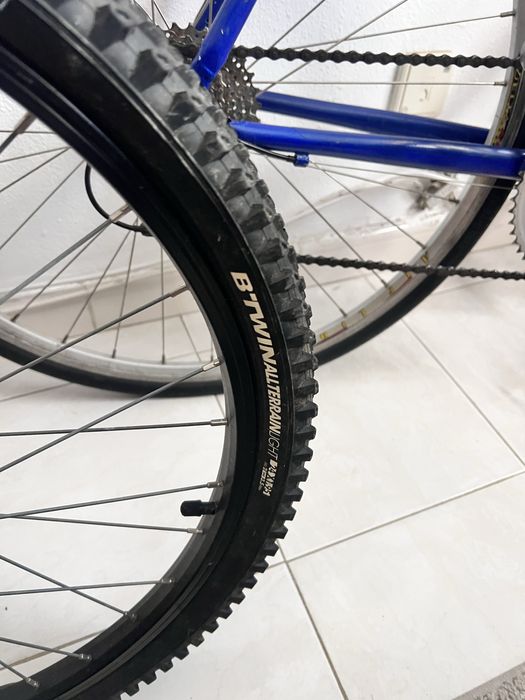 La pierre mountain bike