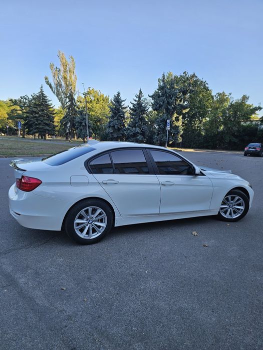 BMW 3 Series 2013 VIN WBA3C3C54DF981379 фото оголошення 6 з 13