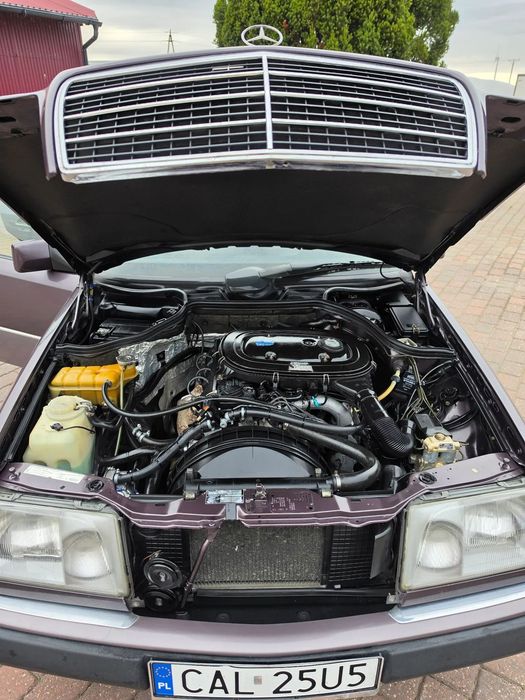 Mercedes-Benz W124