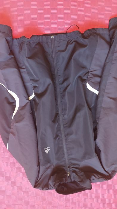Odlo windproof куртка, розмір L.