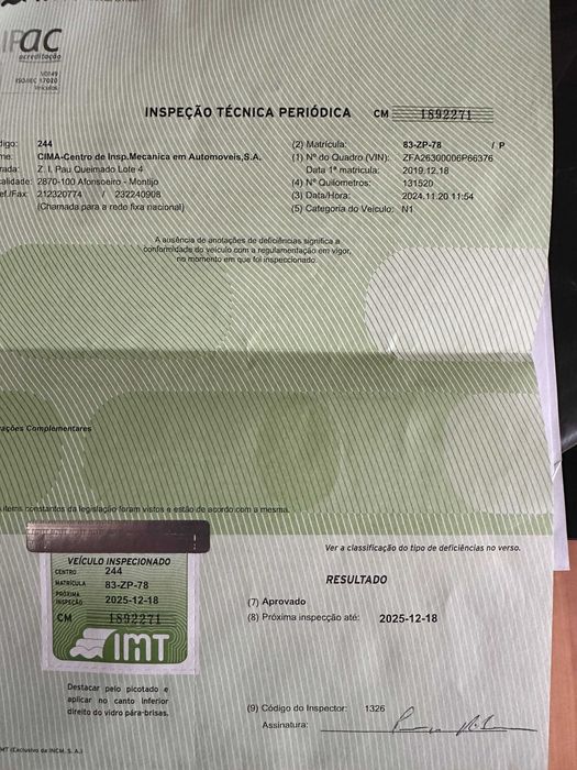 Veículo em excelente estado geral, muito prático para o dia a dia