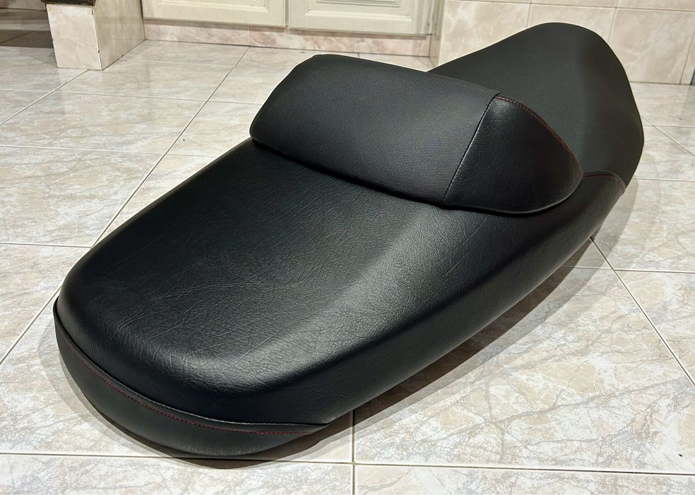 Banco Mota SYM GTS Evo 125 velho por novo