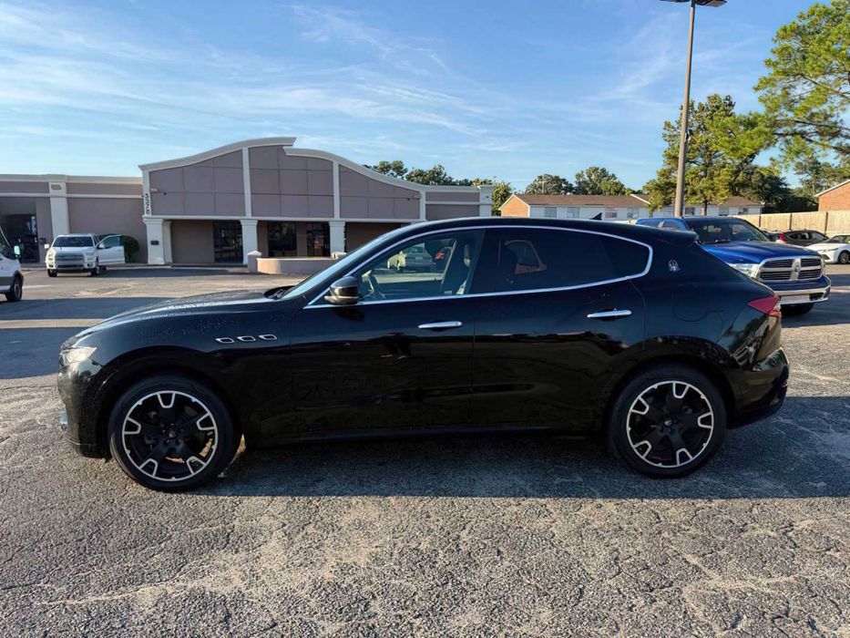Maserati Levante      2019