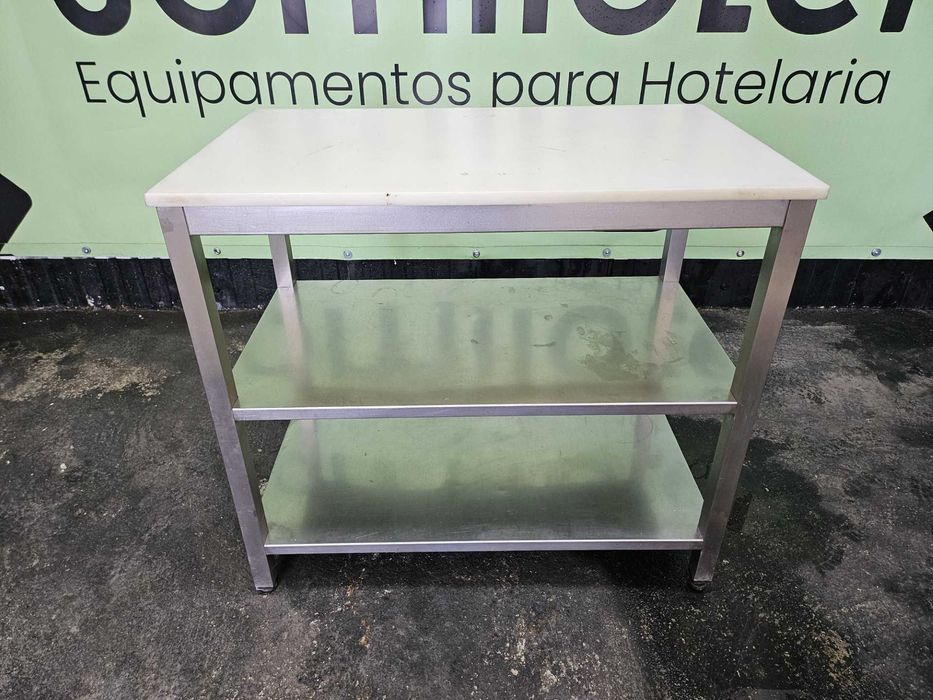 Bancadas em inox com cepo