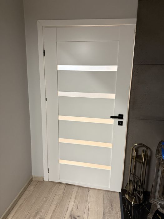Drzwi przesuwne + 2 szt pokojowe