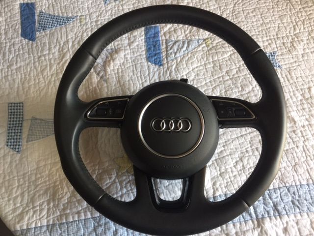 Volante em pele com airbag para Audi Q3, Q5 e Q7