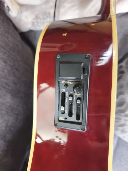 Gitara akustyczna Nowe struny