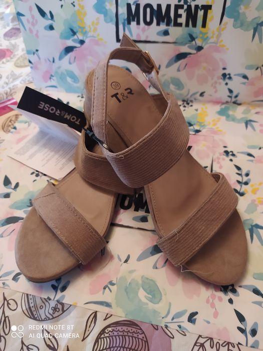 Sandały damskie (nowe)